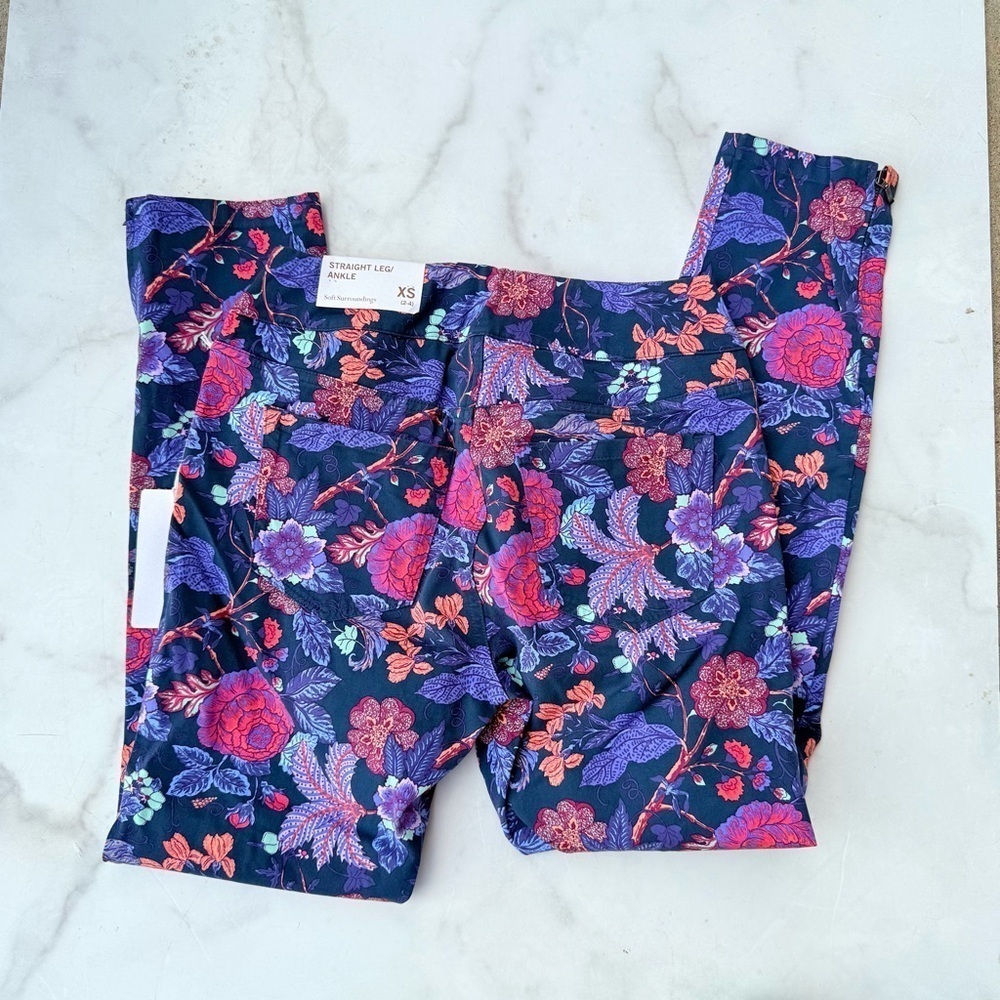 Soft Surroundings Size XS Straight Leg Della Ankle Zip Pants in Jacobean Floral - Picture 8 of 8